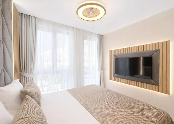 Harmony Grand 16 Private 214