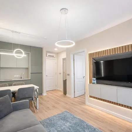 Harmony Grand 16-214 Private